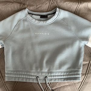 Alphalete Cropped Sweatshirt